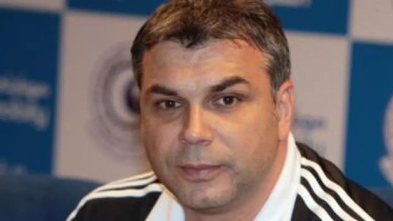 Cosmin Olăroiu a câștigat titlul de campion cu Al Ahli în Emiratele Arabe Unite