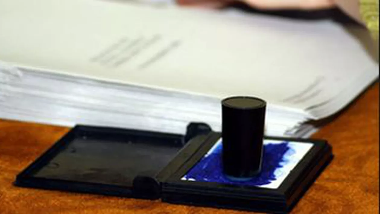 Biroul Electoral Central a stabilit, prin tragere la sorţi, ordinea pe buletinele de vot: Lista este deschisă de PDL și PMP