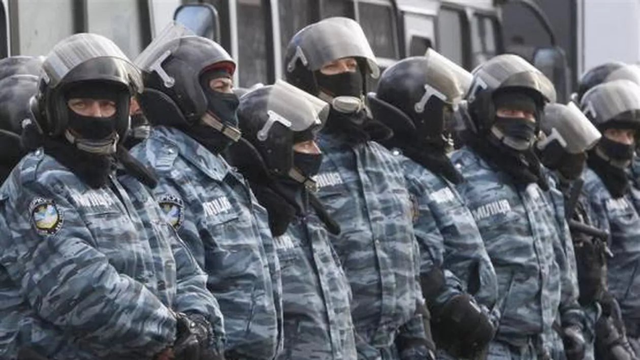 Ucraina interzice intrarea pe teritoriul său a bărbaţilor ruşi cu vârsta între 16 şi 60 de ani