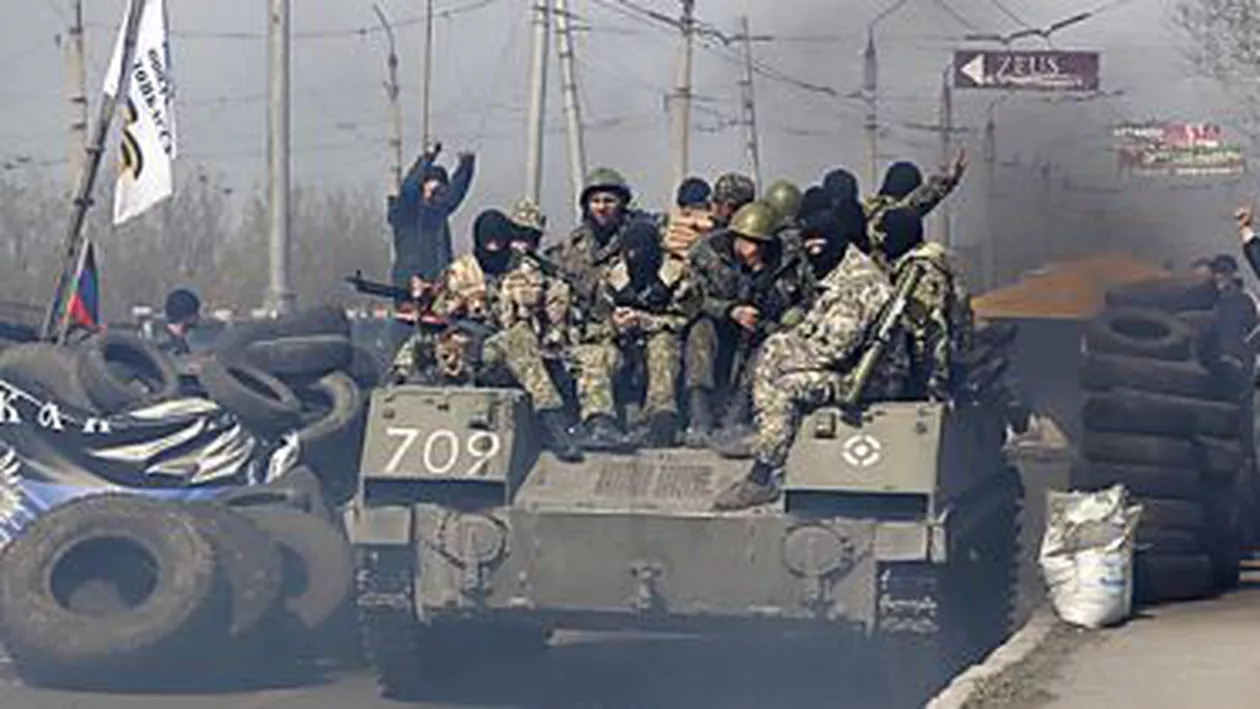 Slaviansk: Mai multe blindate ucrainene au intrat în bastionul separatist prorus