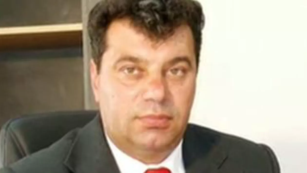 Olt: Consilier, bătut de primarul comunei Redea în timpul unei ședințe (VIDEO)