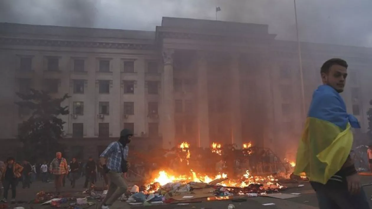 Incendiu suspect în apropierea turnului televiziunii din Kiev