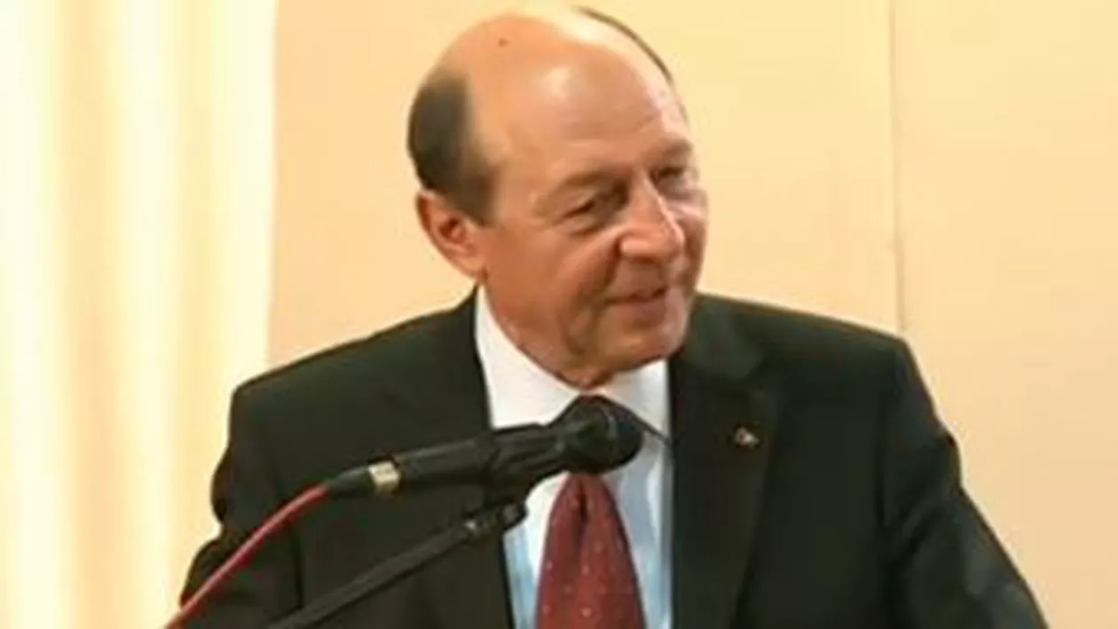 Băsescu: Statul este ineficient pentru că nu acceptă să fie gestionat de oameni competenți. A ajuns SRI să se ocupe de evaziune (VIDEO)