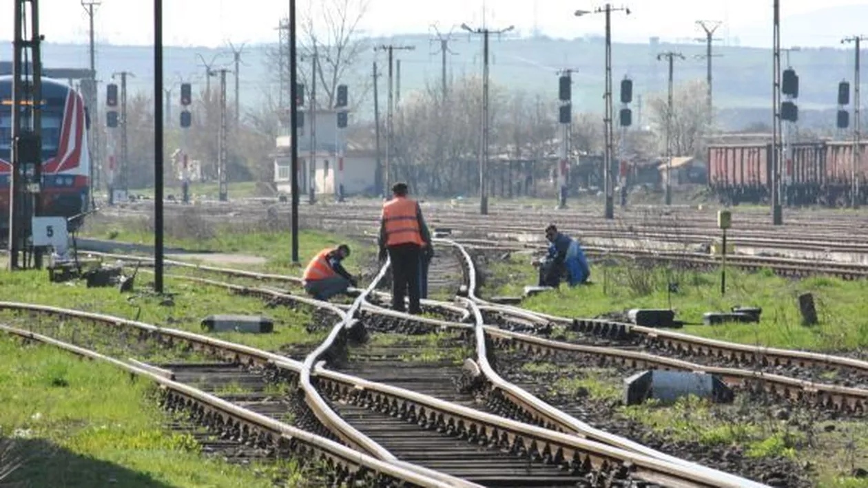 Suceava: Un bărbat a fost găsit electrocutat pe calea ferată