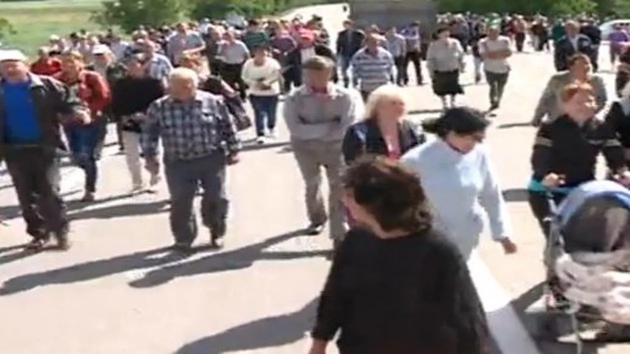 Drumul Național 5 Giurgiu - Bucureşti, blocat din nou, după o săptămână, de protestul unor localnici (VIDEO)