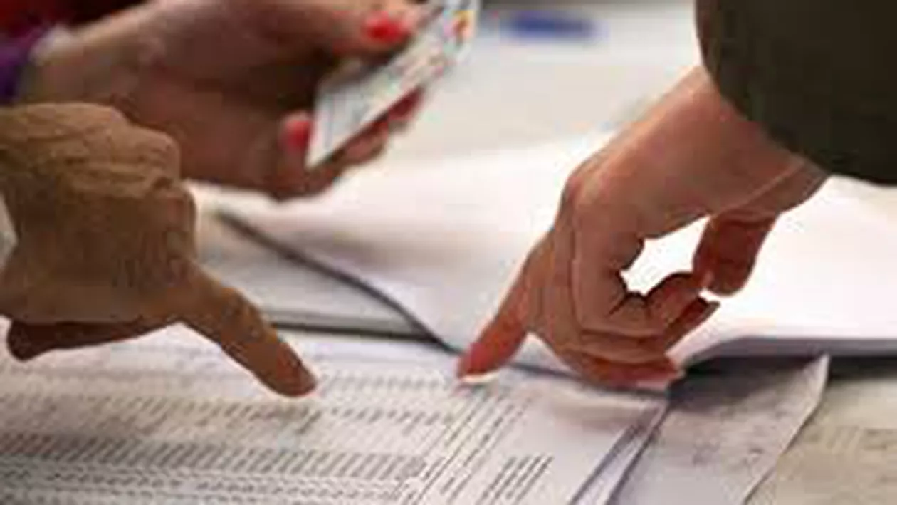 Fost membru al unui birou electoral din Gorj, trimis în judecată fiindcă a falsificat zeci de buletine de vot