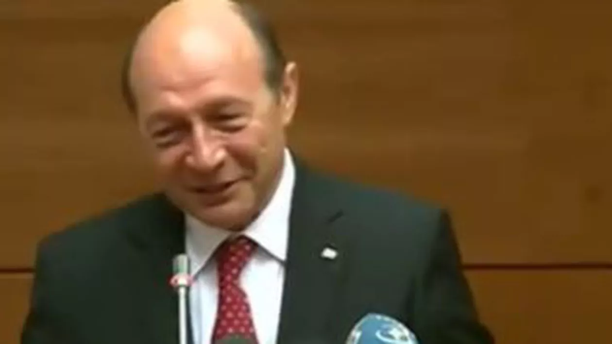 Traian Băsescu: În viață trebuie să faci două lucruri - să faci copii și să ai pământ (VIDEO)
