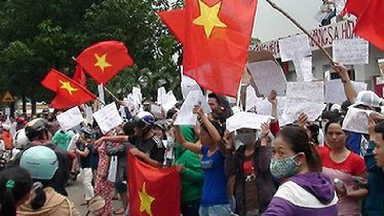 Beijingul a acuzat Guvernul vietnamez de ”complicitate” cu participanții la revoltele anti-chineze