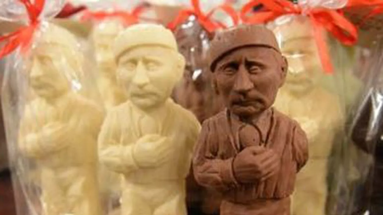 Figurine de ciocolată întruchipându-l pe Vladimir Putin, scoase la vânzare într-un oraș ucrainean