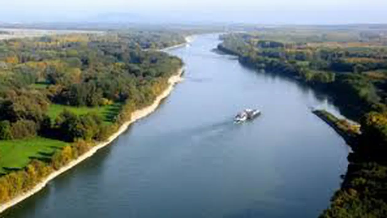 Cod portocaliu de inundații pe Dunăre, pe sectoare din Mehedinți, Dolj, Olt și Teleorman