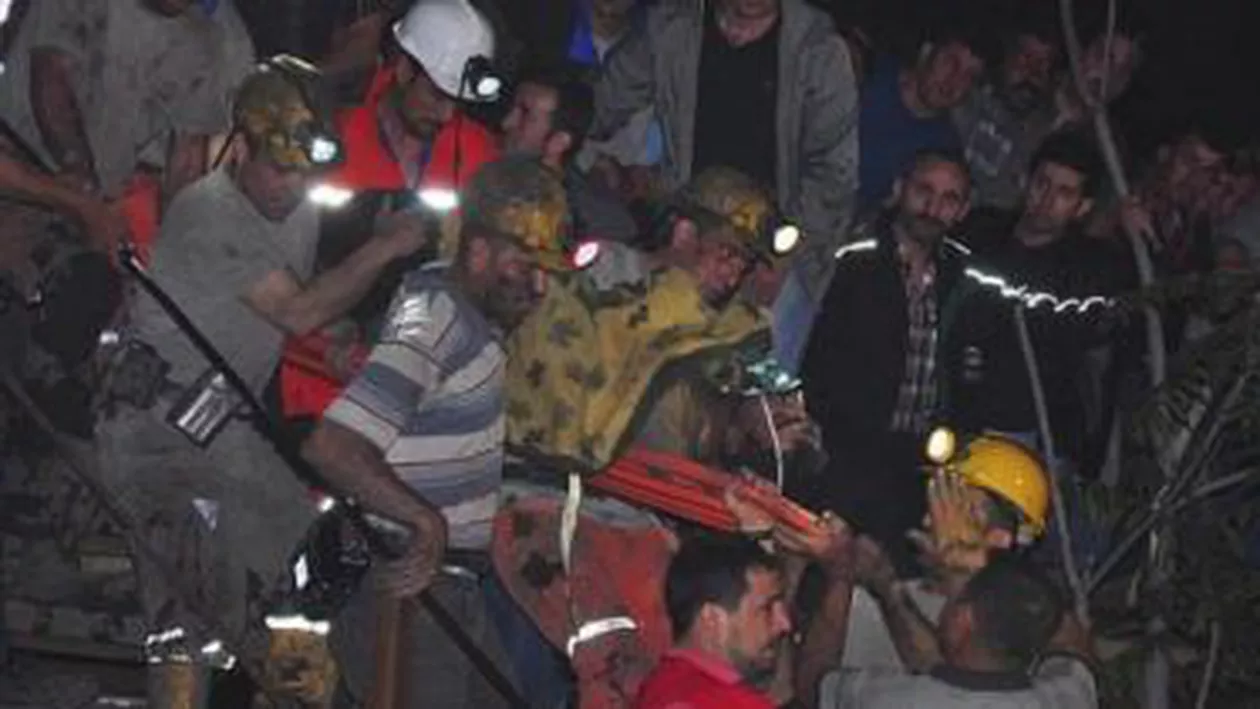 Turcia: Bilanțul accidentului minier din Soma a ajuns la 299 morți