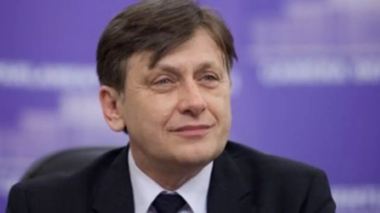 Antonescu, răspuns la scrisoarea cu ”dragă Crin”: Ponta e ca o vrăjitoare care practică o formă morbidă de spiritism politic