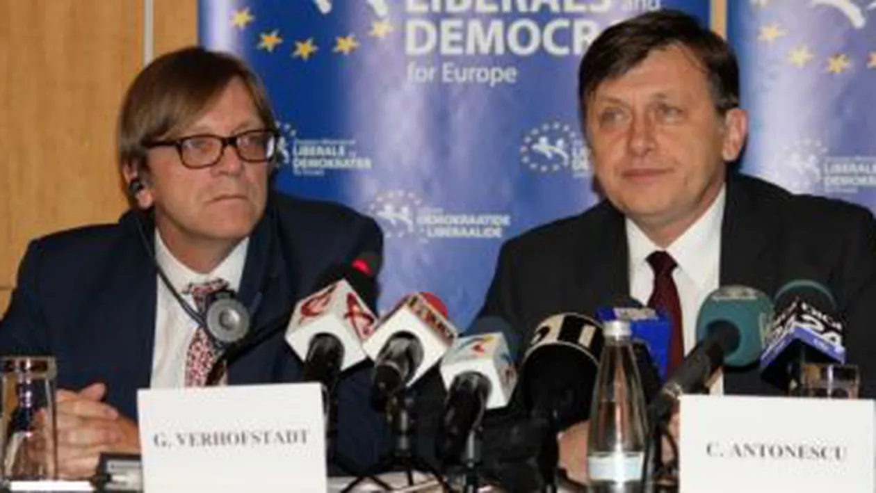 Propunerea lui Antonescu de a trece PNL la grupul PPE șochează liberalii europeni. Liderul ALDE: PNL se va alia cu Băsescu