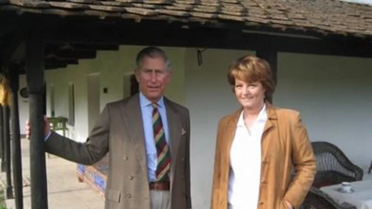 Prinţul Charles al Marii Britanii a sosit în România cu un avion privat, pe Aeroportul Târgu Mureş