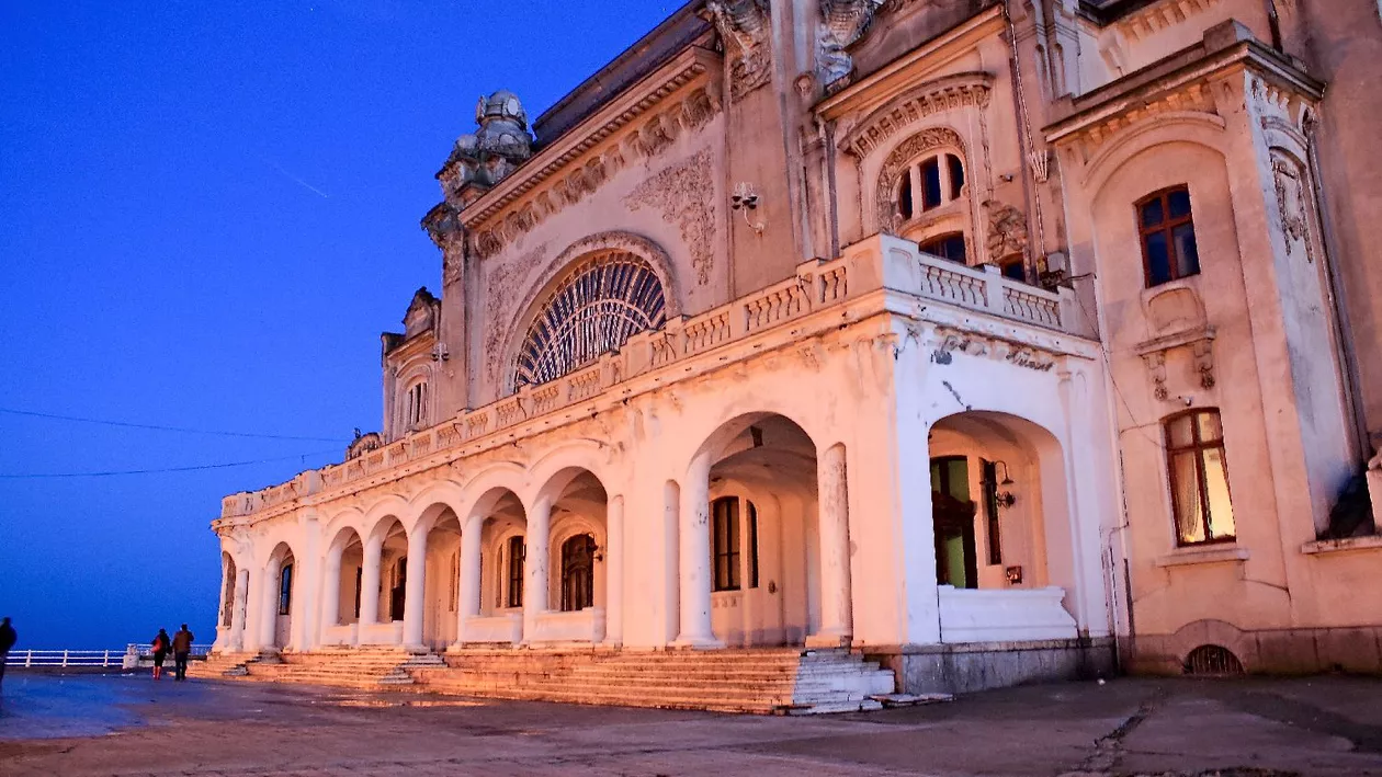 Cazinoul din Constanţa se redeschide publicului în luna august, în cadrul unui program cultural