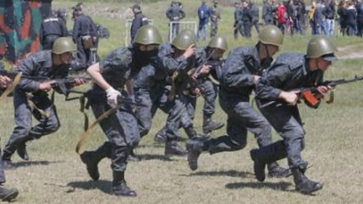 Turcinov: 14 militari, printe care un general, au fost uciși la Slaviansk