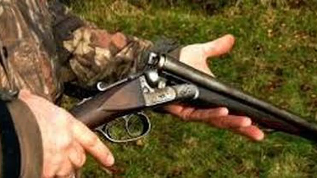 Arad: Un bărbat a fost împușcat mortal de un coleg, în timp ce se afla la vânătoare