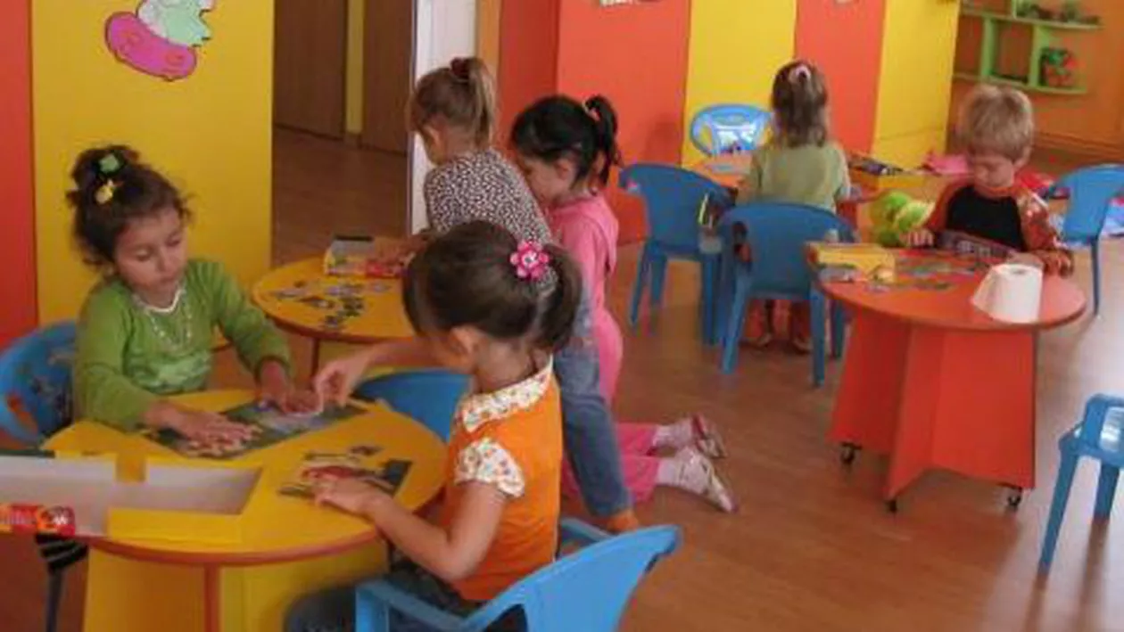 Copii maltratați la o grădiniță privată din Constanța, care funcţionează fără autorizaţii (VIDEO)
