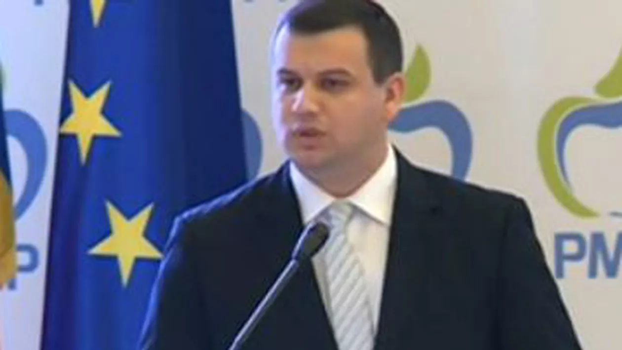 Peste 1.100 de delegați PMP își aleg președintele partidului, la Palatul Parlamentului (VIDEO)
