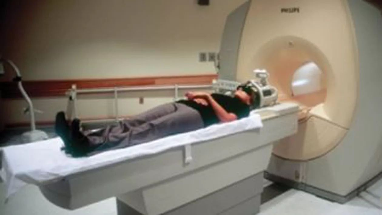 Pacienții trimiși la RMN, păcăliți de radiologi să facă de două ori analiza (VIDEO)