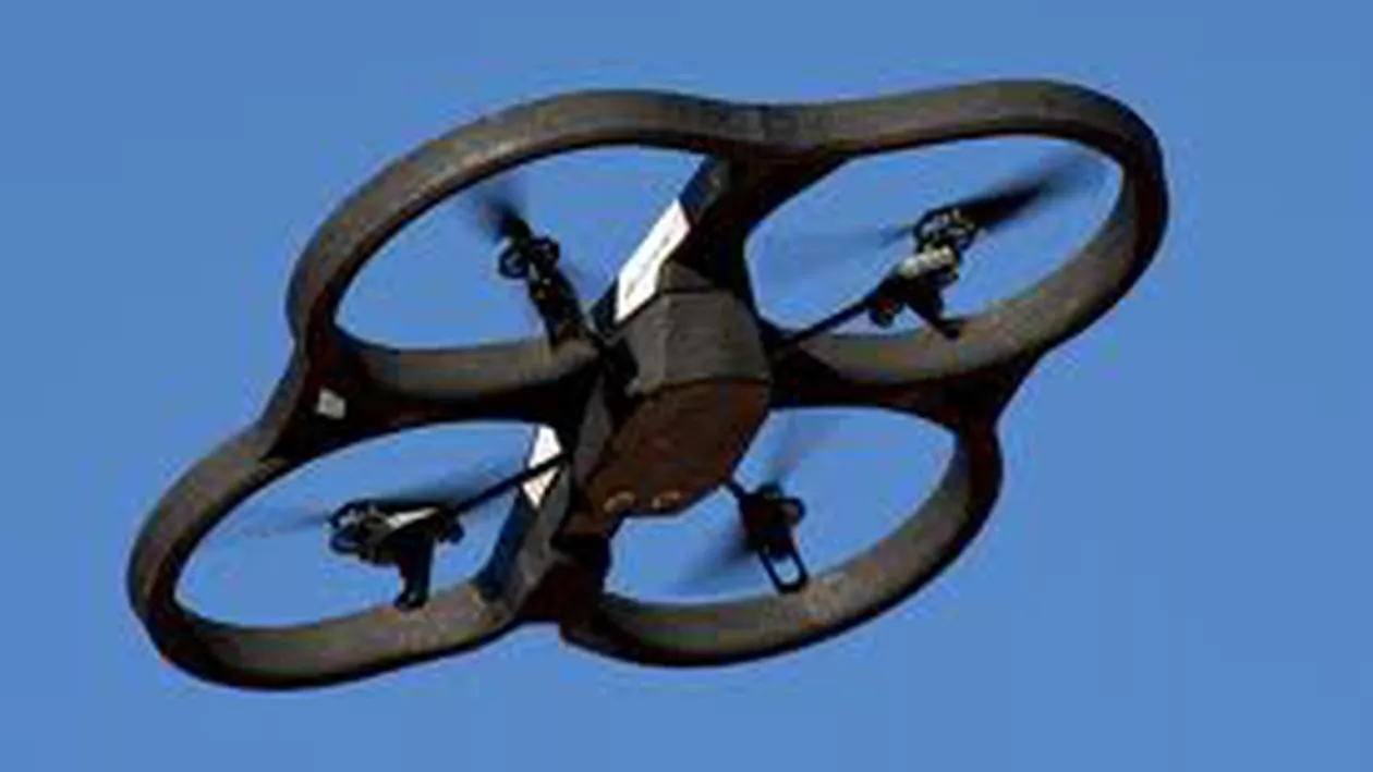 Deputaţii au adoptat un proiect de lege care permite dronelor să opereze în spaţiul aerian naţional
