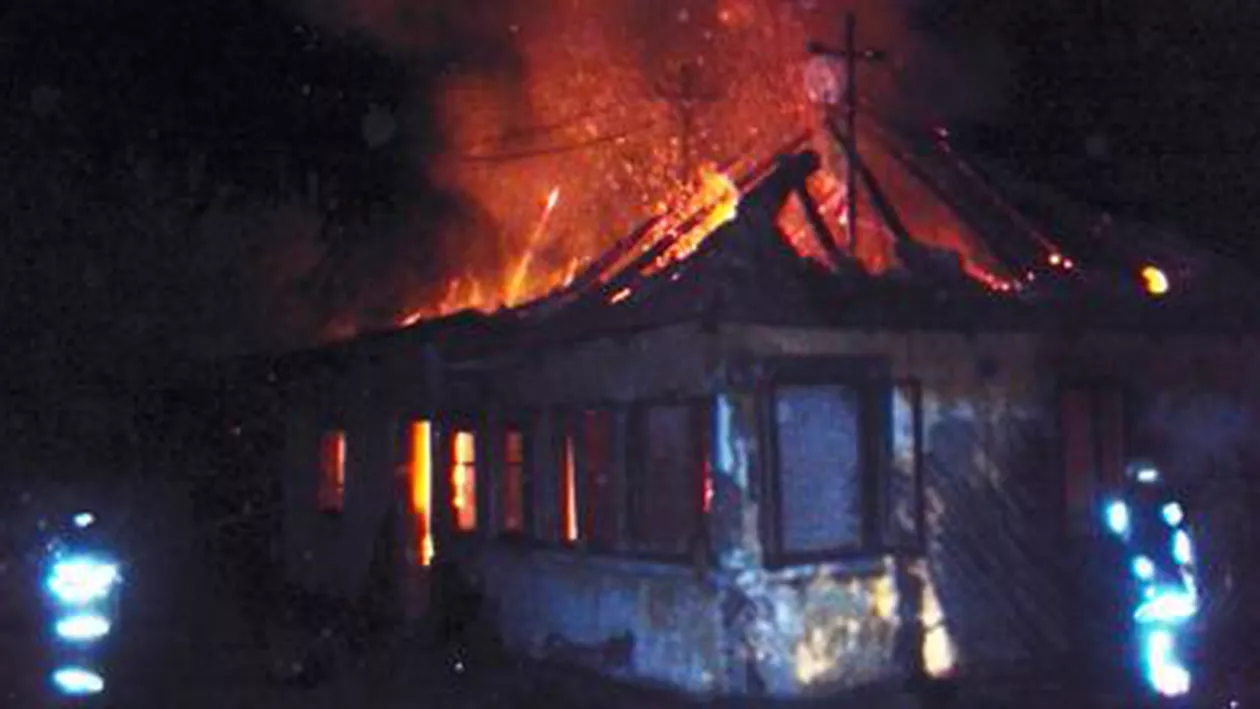 Incendiu la Cluj: Un bărbat a reușit să salveze nouă copii din flăcări în ultimul moment