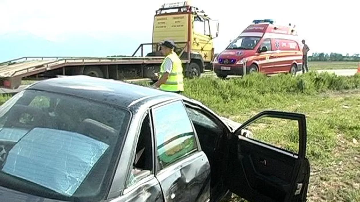 Sibiu: Un mort şi patru răniţi în urma unui accident rutier, după ce un şofer a adormit la volan