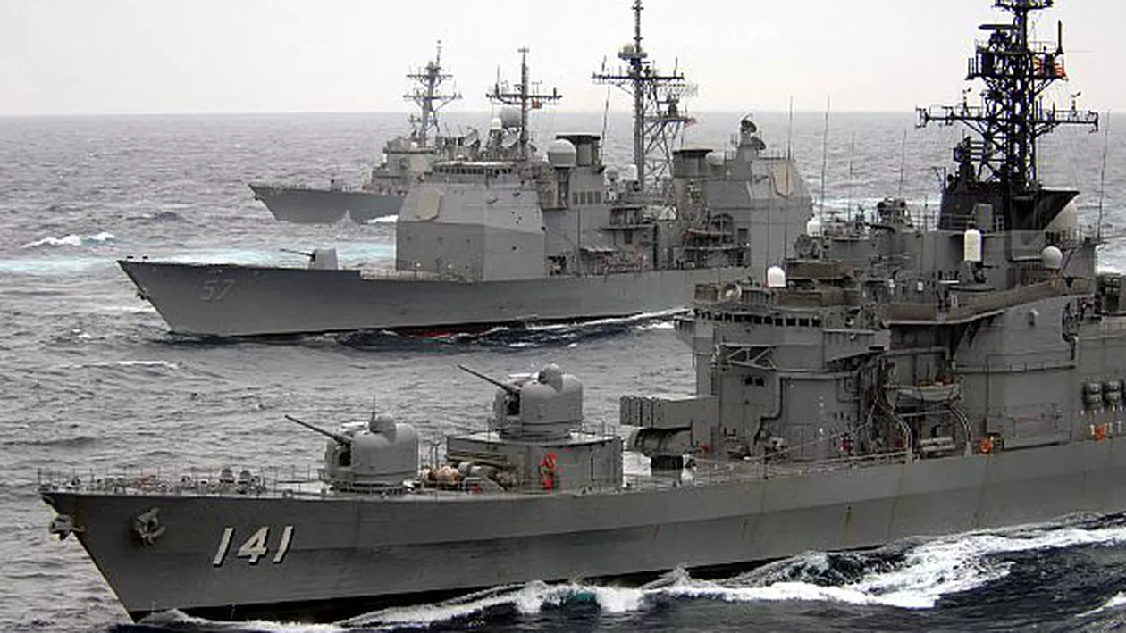 Un portavion şi alte trei nave militare ale SUA au intrat în Golful Persic
