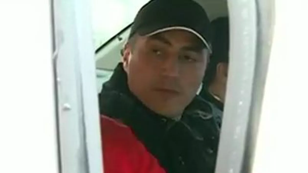 Cristian Cioacă, ridicat cu cătușe de polițiști, de la locuința sa din Pitești: El va fi încarcerat la Penitenciarul Colibași (VIDEO)