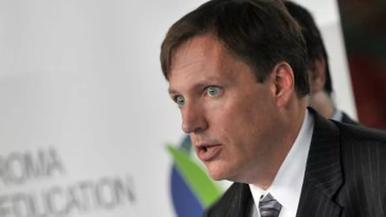 Duane Butcher îndeamnă România să lupte împotriva corupției