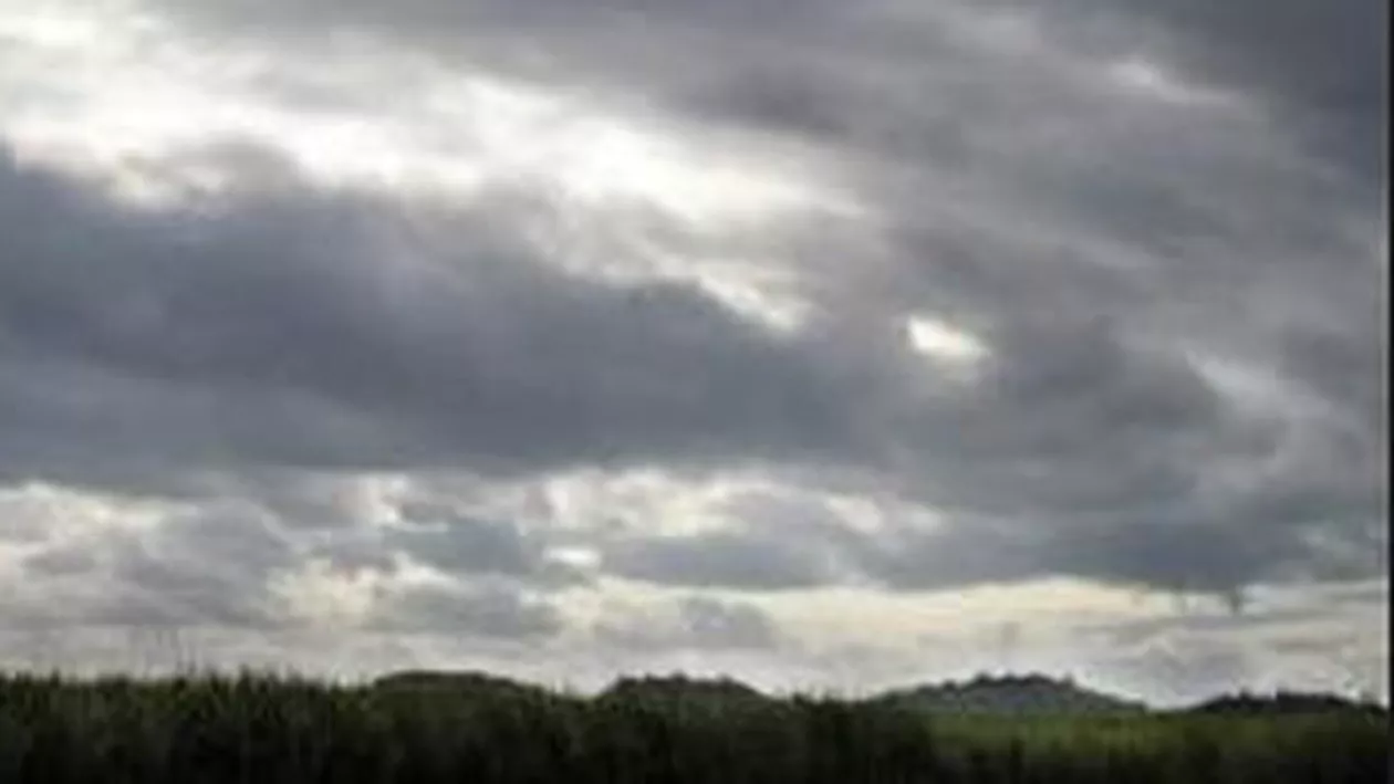 Serviciul meteorologic din Ungaria a emis alerte de furtună pentru mai multe judeţe