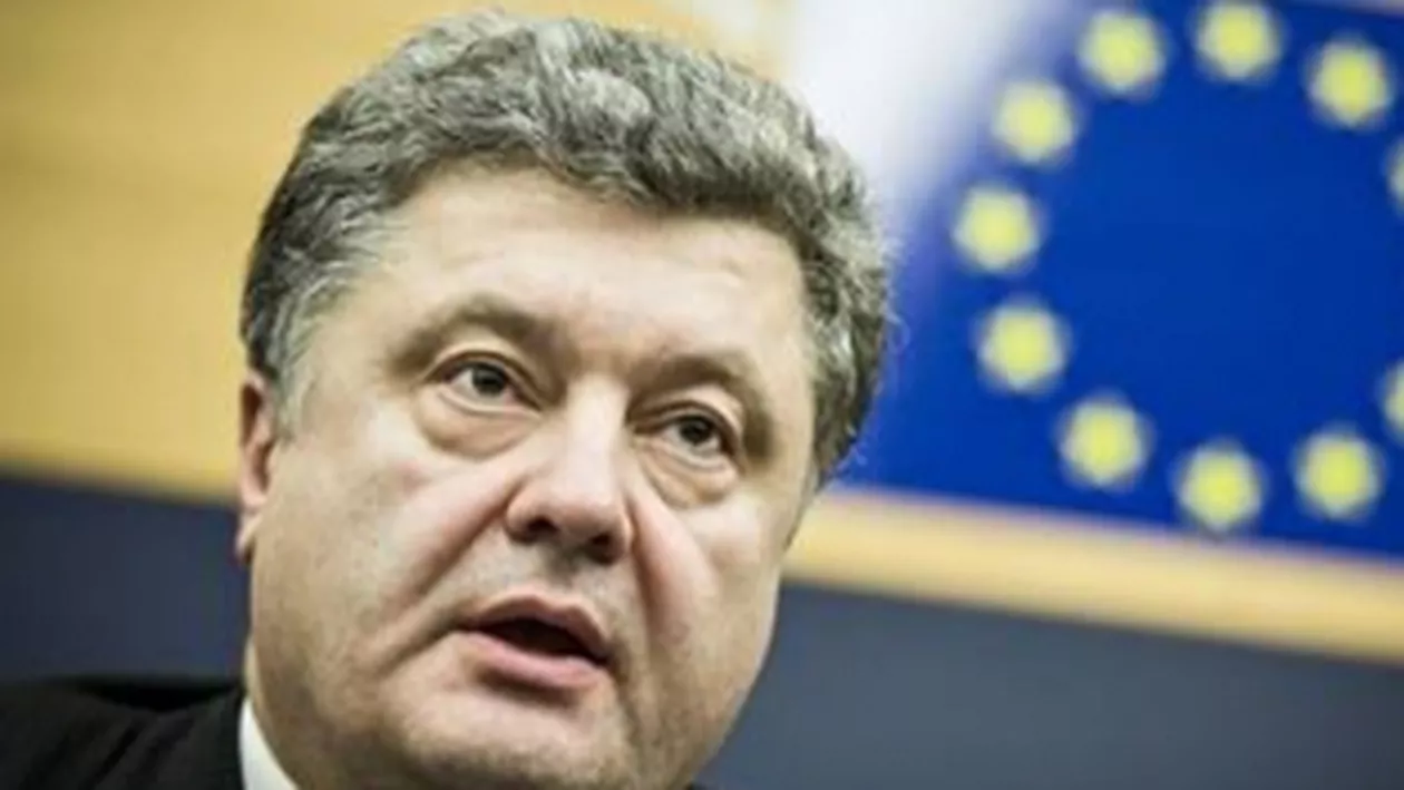 Petro Poroşenko salută decizia președintelui rus privind anularea autorizării unei intervenţii în Ucraina