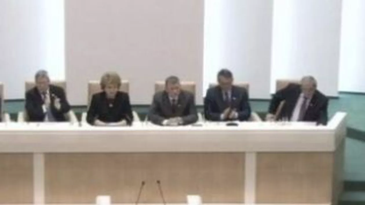 Vot unanim în Consiliul Federației pentru revocarea deciziei privind trimiterea de trupe în Ucraina