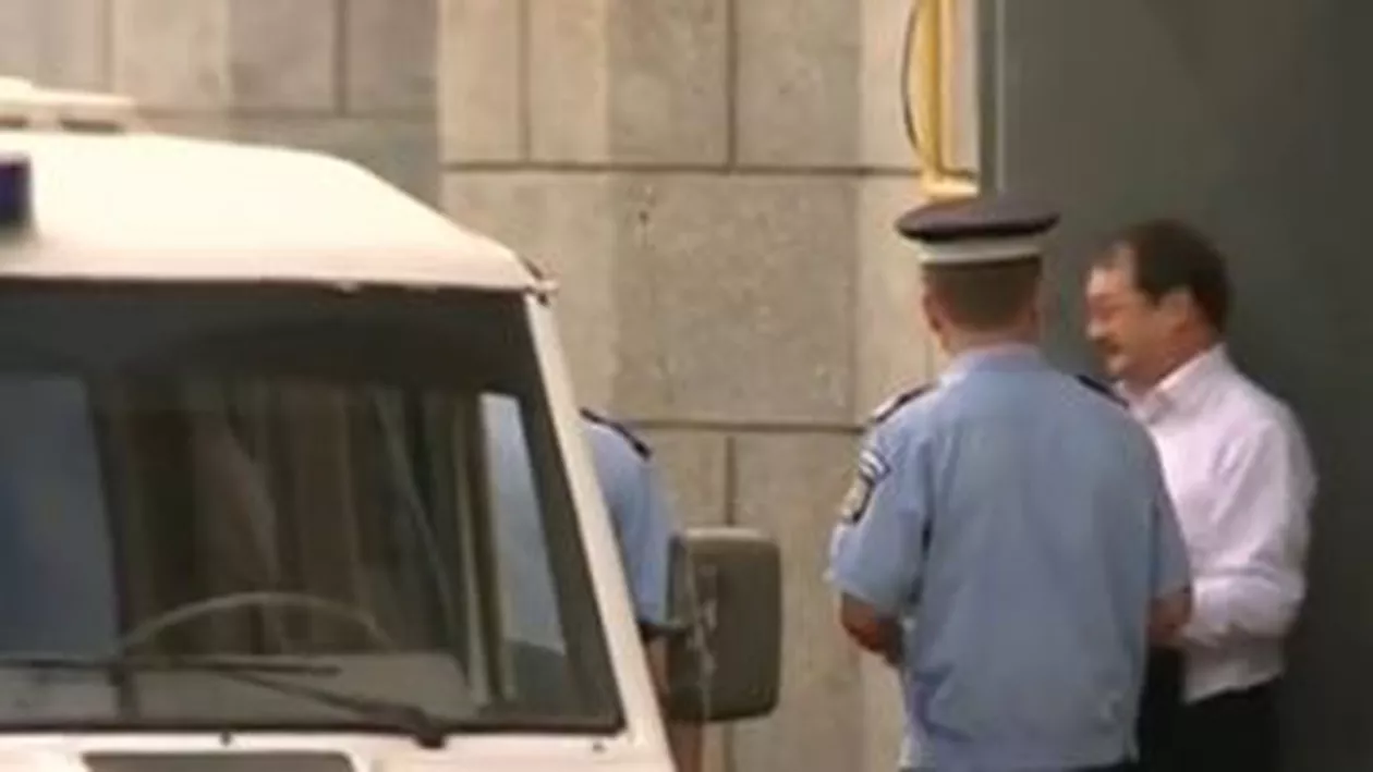 Mircea Băsescu a plecat de la DNA: Avocatul său spune că nu a fost confruntat cu familia Anghel