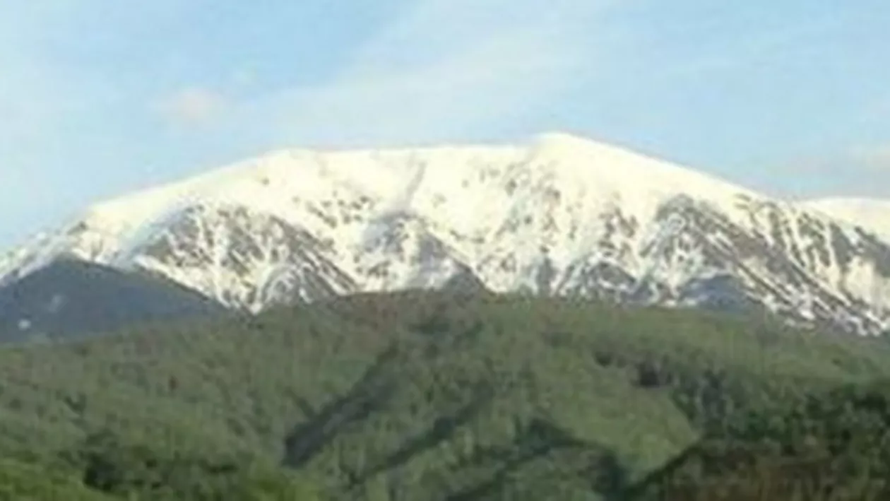 Salvamontiștii au plecat în căutarea a doi turiști blocați în Bucegi