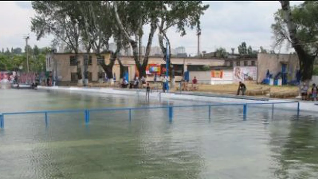 Dâmbovița: Muncitor ajuns în comă la spital, fiind intoxicat cu gaze în timp ce evacua apa dintr-un bazin