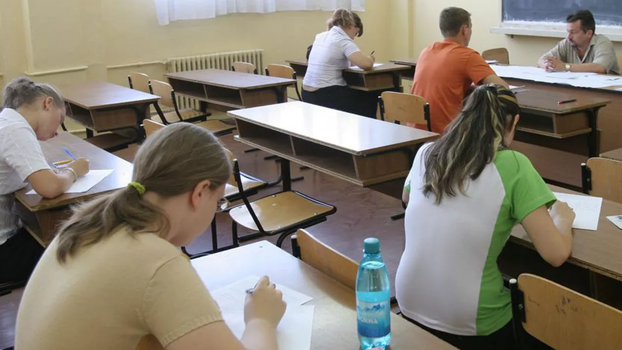 Bacalaureat 2014: Vezi subiectele extrase pentru examenele de Matematică și Istorie (FOTO)