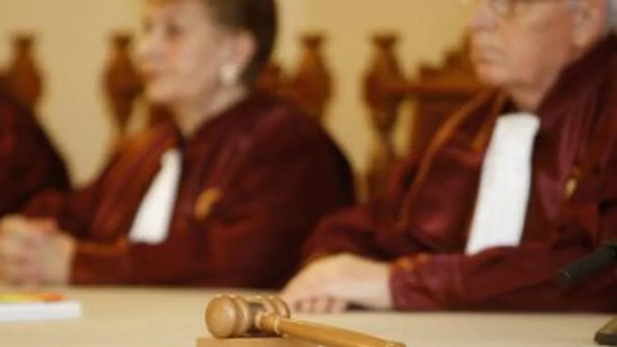 Patru articole din Legea privind statutul polițistului, declarate neconstituționale de CCR