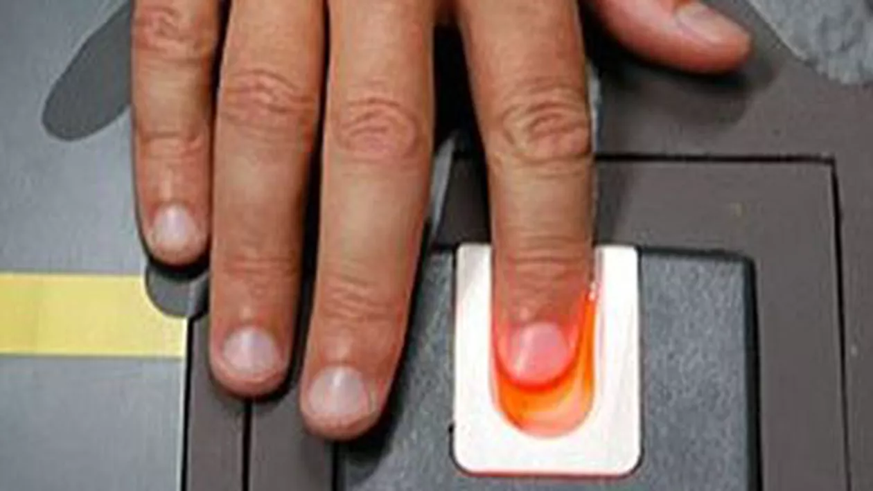 Sistem electronic de vot cumpărat de Primăria București cu 200.000 de euro, refuzat de consilieri pentru că le cere amprenta