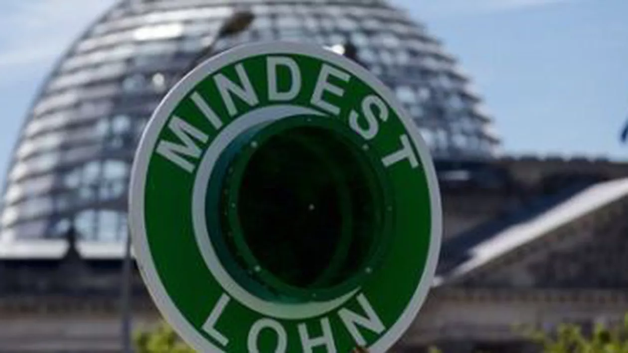 Germania: Parlamentul a aprobat introducerea primului salariu minim din istoria țării