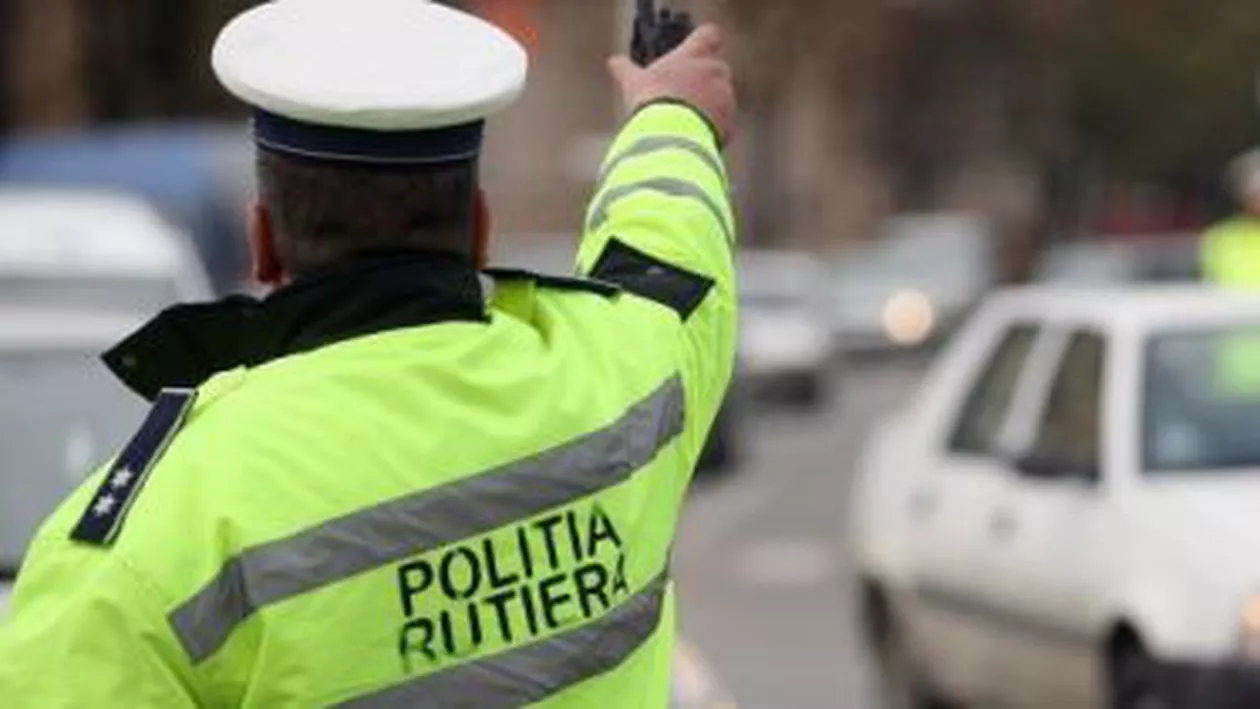 Șofer craiovean, prins în timp ce conducea cu o viteză de 227 km/h pe Autostrada Soarelui