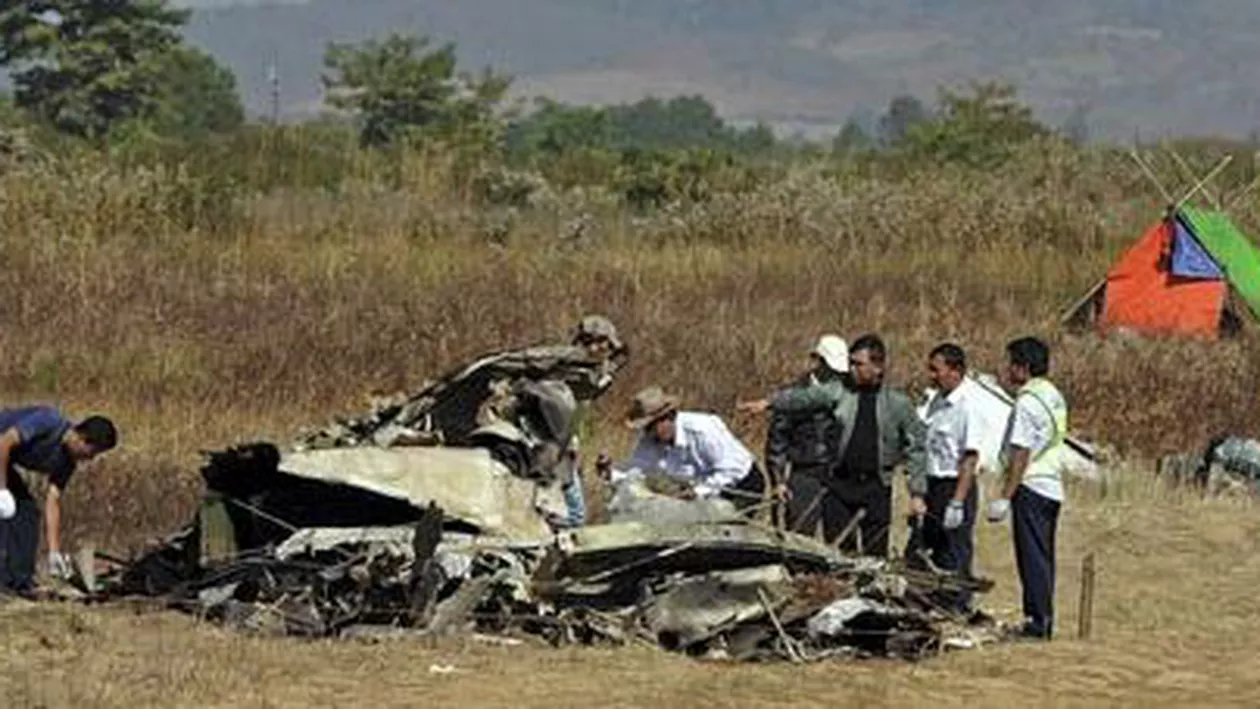 Polonia: 11 parașutiști au murit, după ce avionul în care se aflau s-a prăbușit