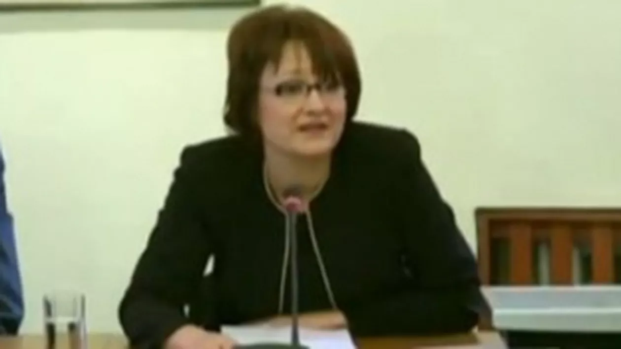 Angajații CNA cer demisia Laurei Georgescu: Aceasta refuză să părăsească postul