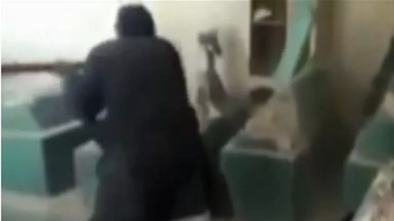 Mormântul profetului Iona, dar și alte altare religioase shia și sunni, distruse de militanții Statului Islamic (VIDEO)