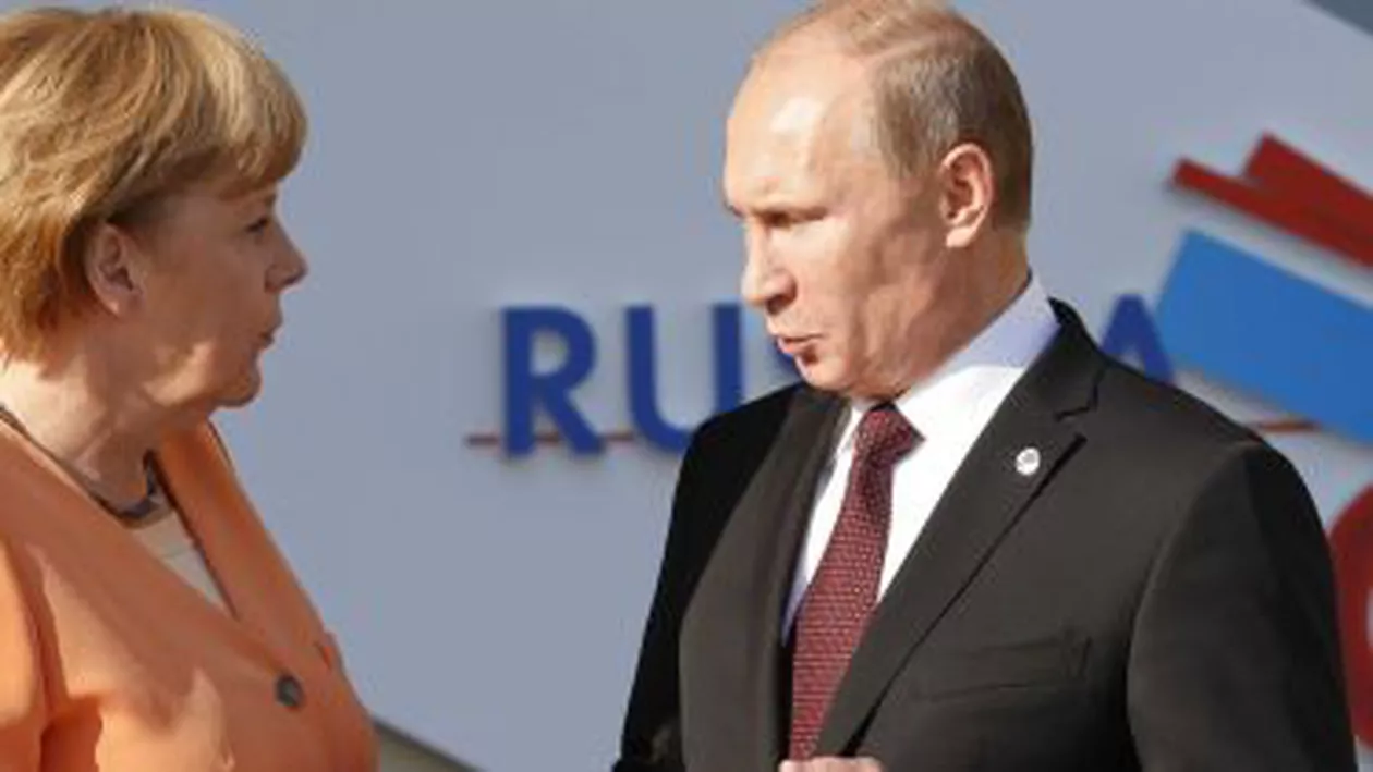 Putin și Merkel au convenit asupra faptului că situația din Ucraina ”tinde să se degradeze”