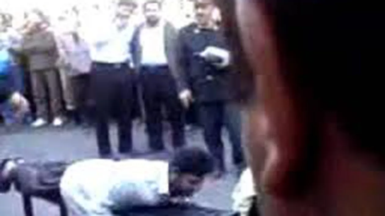 Doi iranieni au fost biciuiţi pentru că au mâncat în orele de post din perioada Ramadanului