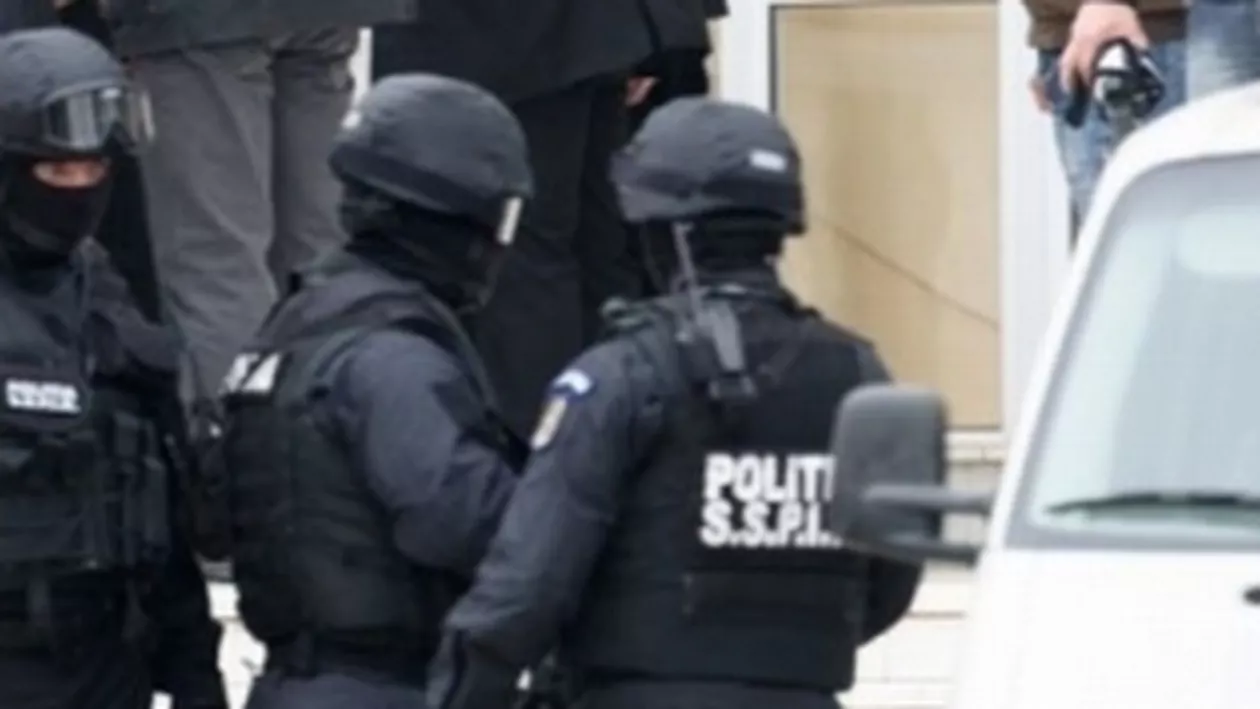 Percheziţii la Consiliul Judeţean Bacău, mai mulţi funcţionari fiind suspectaţi de fapte de corupţie