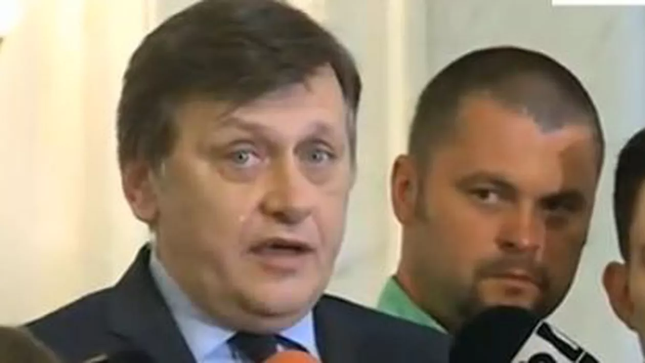 Crin Antonescu: Dacă PNL votează alt prezidenţiabil, exclud o candidatură independentă (VIDEO)