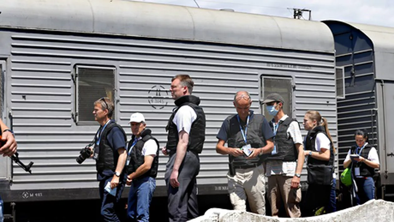 Trenul în care sunt cadavrele victimelor incidentului aviatic a părăsit gara Torez: Cadavrele vor fi predate Olandei