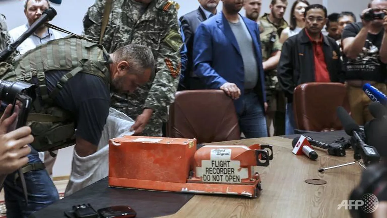 Olanda: Datele cutiei negre care a înregistrat conversaţiile din cabina piloţilor MH17 sunt intacte